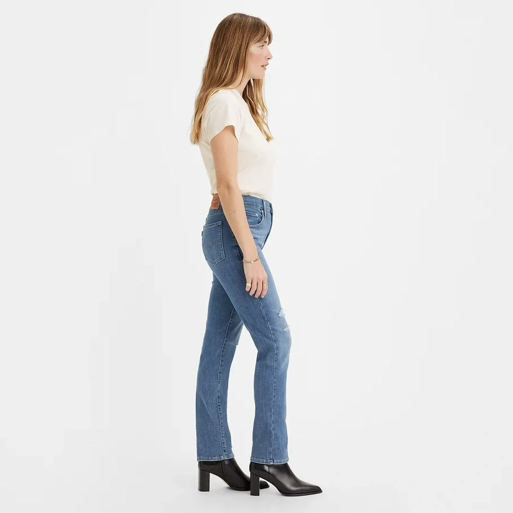 LEVI’S 724 HIGH RISE SLIM STRAIGHT WOMEN'S
JEANS - Picture 2 of 15